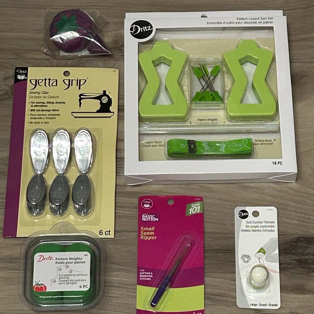 Sewing Accessories Set - Green and Silver